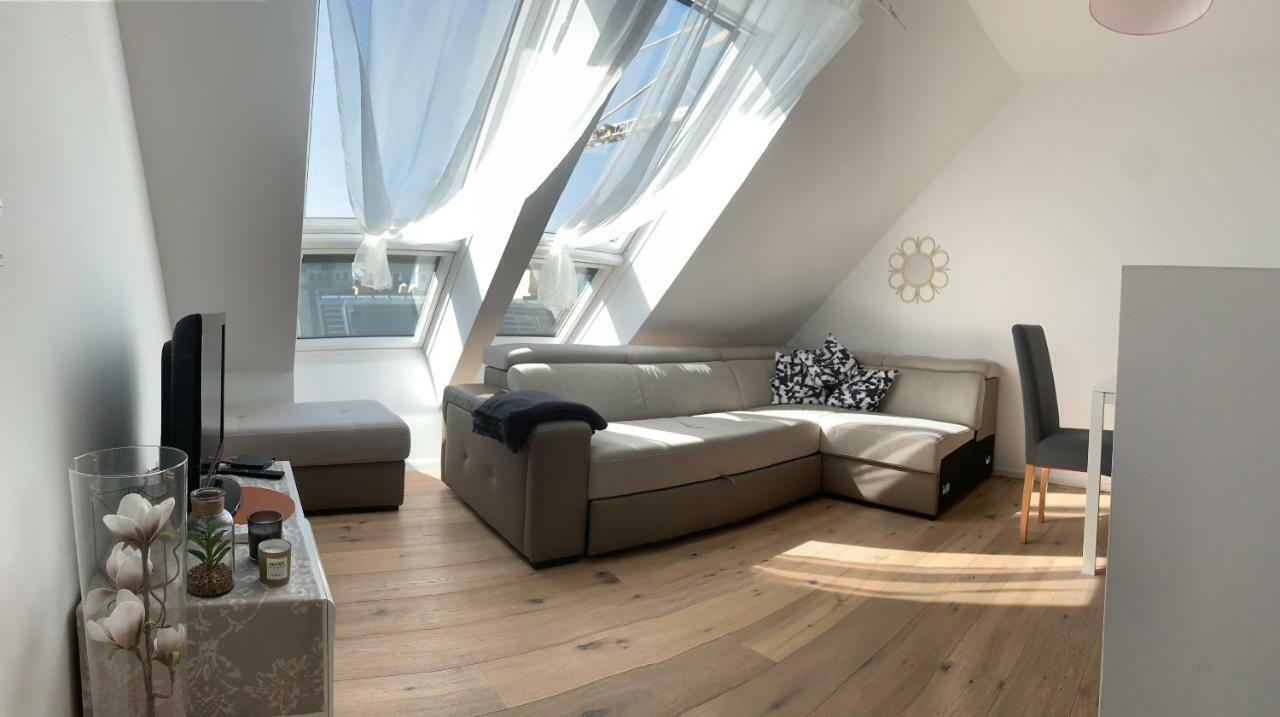 Double Floor Apartment Vienna Esterno foto