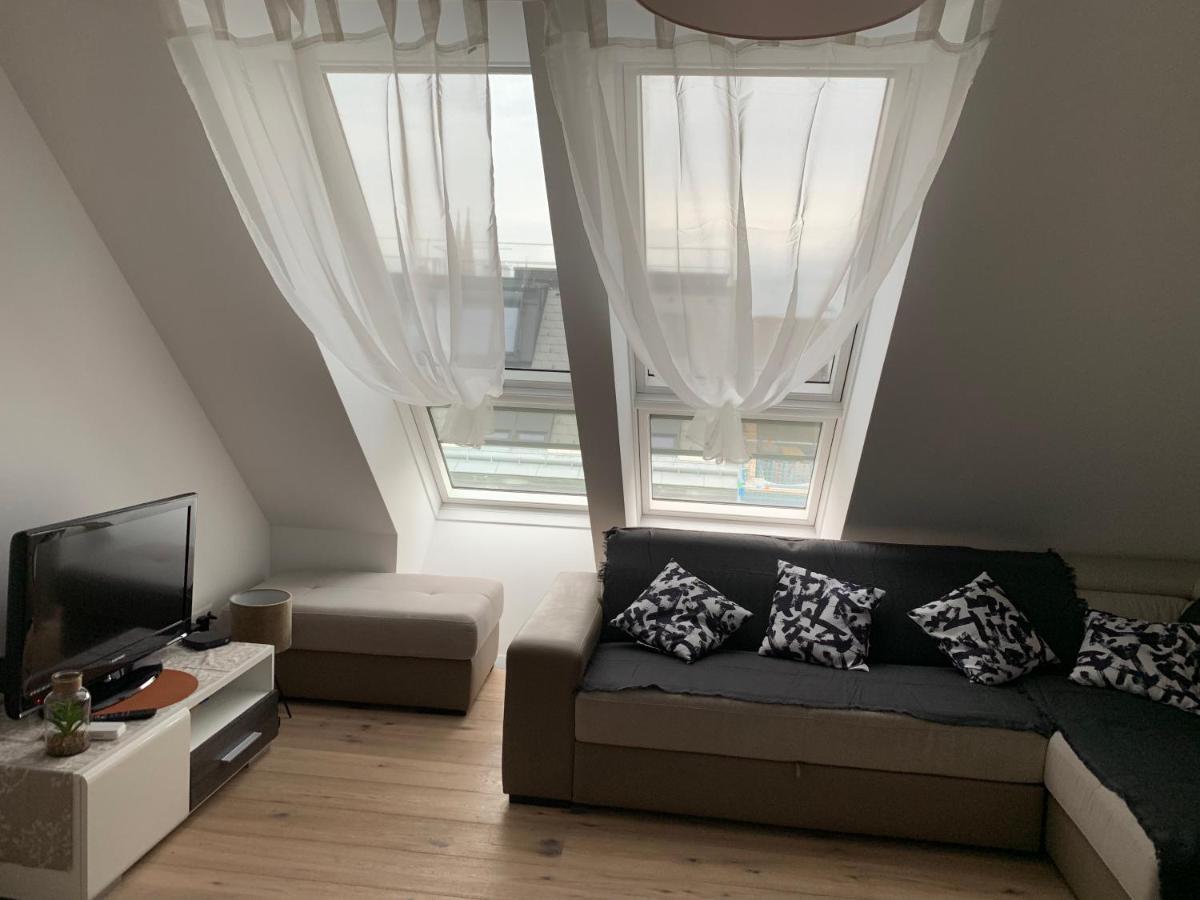 Double Floor Apartment Vienna Esterno foto