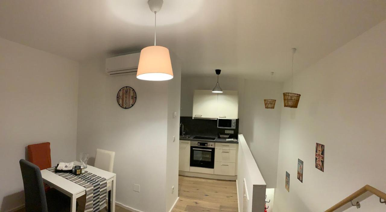 Double Floor Apartment Vienna Esterno foto