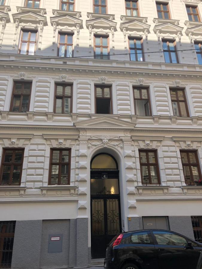 Double Floor Apartment Vienna Esterno foto